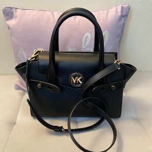 Michael kors crossbody purse